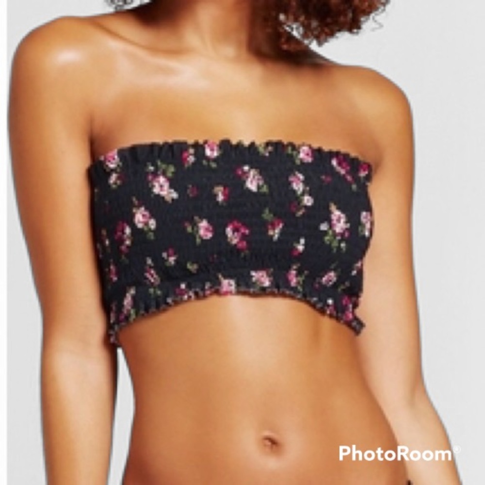 Xhilaration Smocked underwire bandeau bikini top! - Great Condition